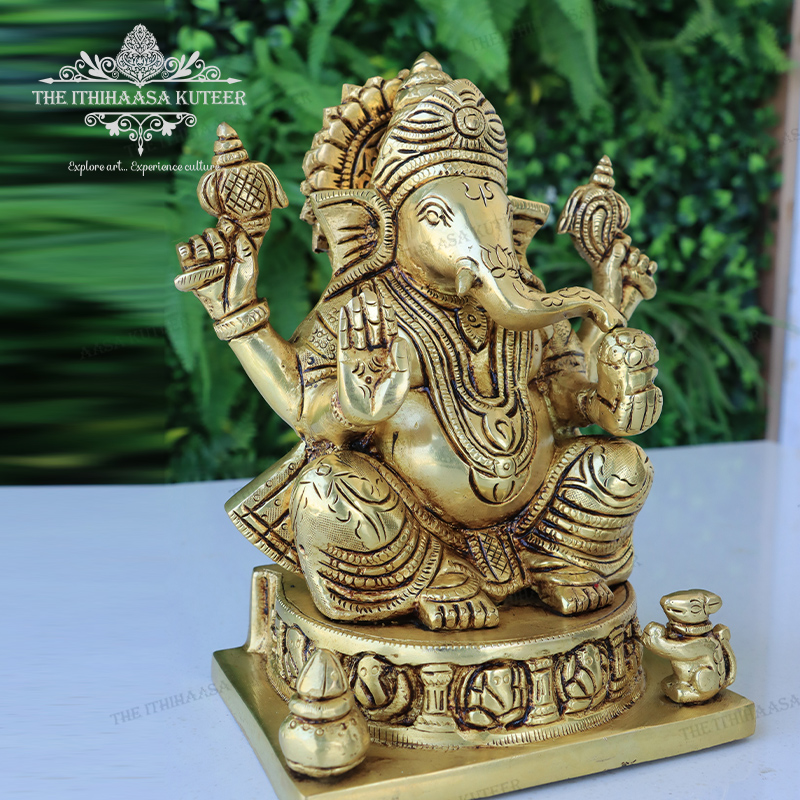 7 Inch Ganesh On Base <br> With Kalash (Big)