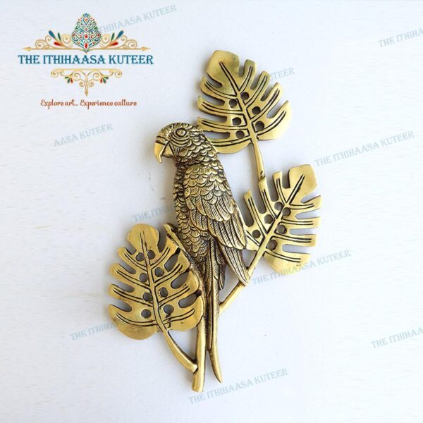 Parrot With Leaf <br> Wall Decor